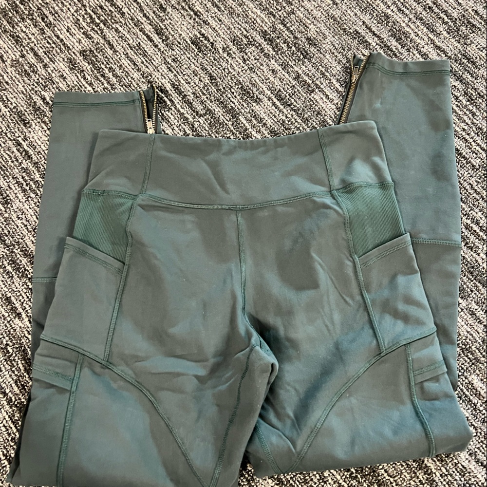 Lululemon workout pants